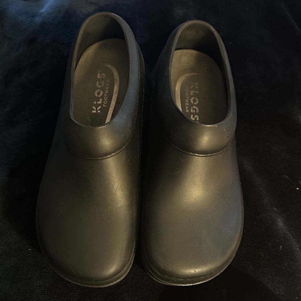 Klogs women’s Black Loafers